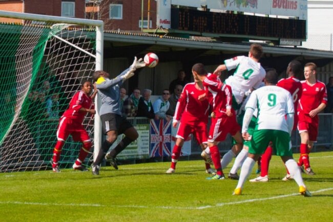 Hawks take charge as Bognor slip to third